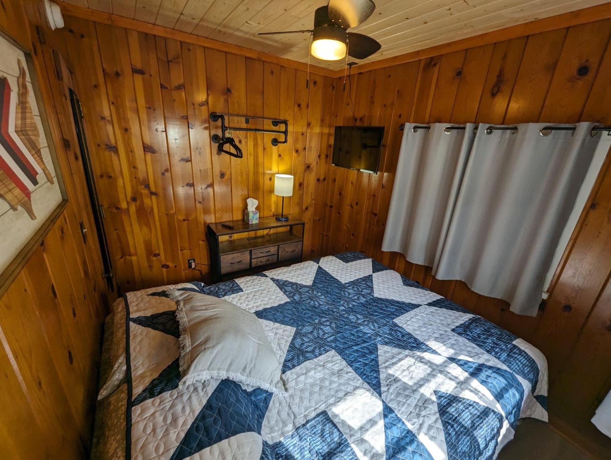 Riverside Point Resort Motel Park Rapids Rom bilde
