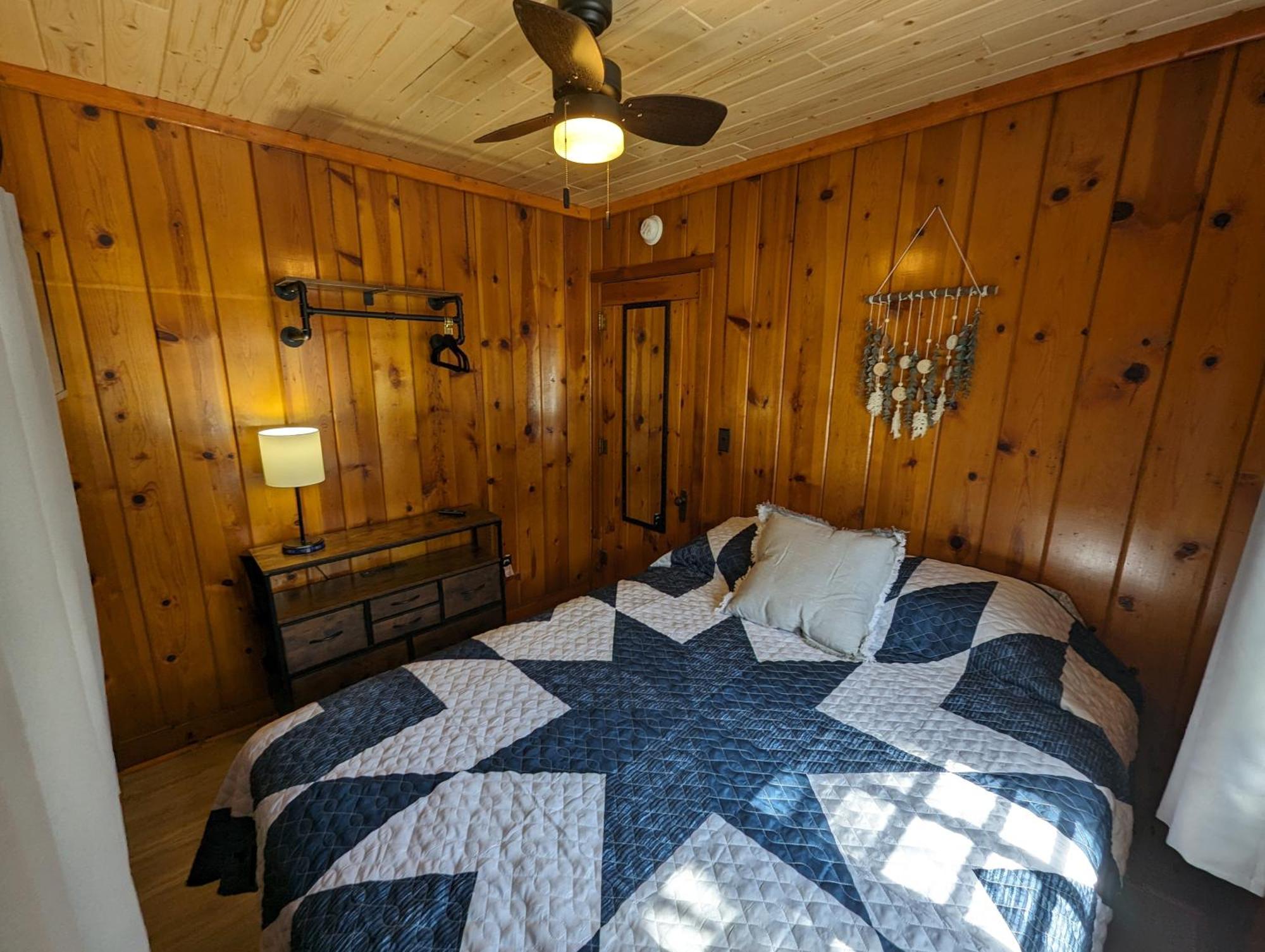 Riverside Point Resort Motel Park Rapids Rom bilde